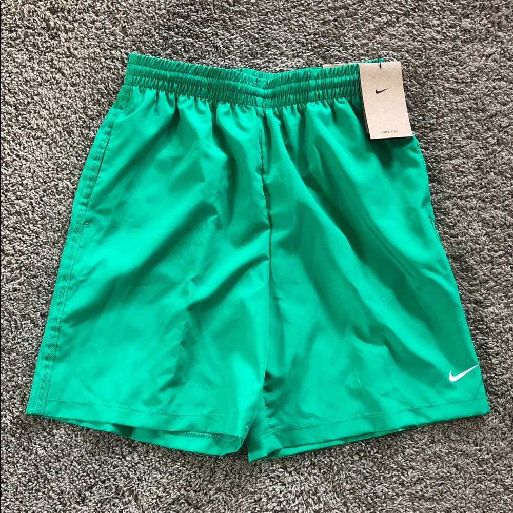 Nike Kids Green Performance Dri-Fit Shorts. Size XL New
